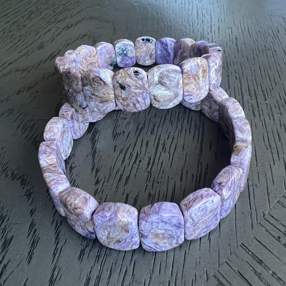 (ONE) Charoite soft bangle  SIZE 7’ - Picture 7 of 9